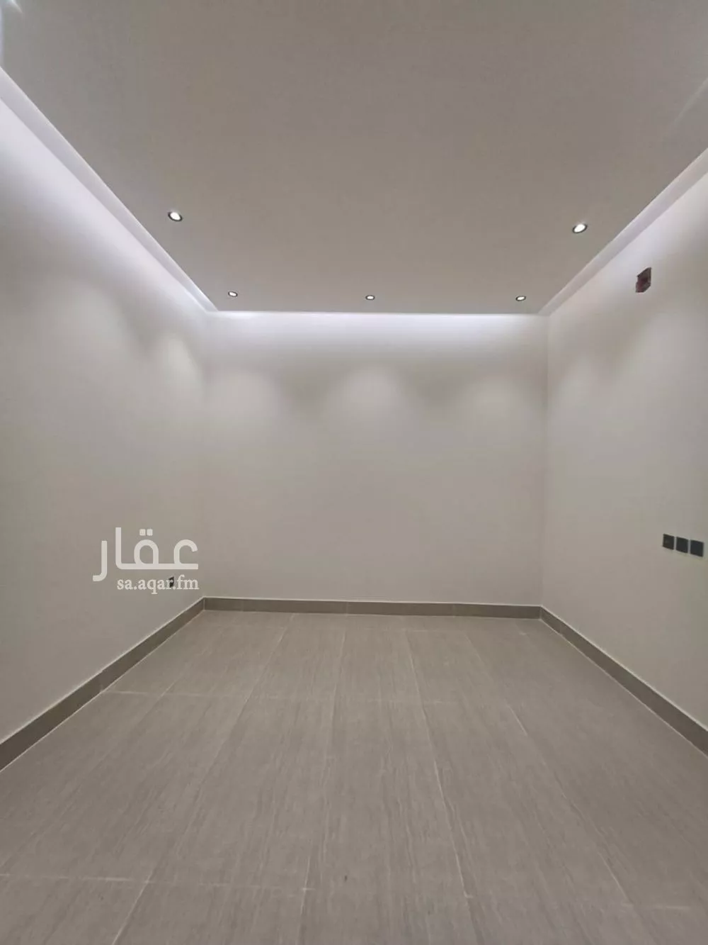 3 bedroom floor in Tuwaiq 4