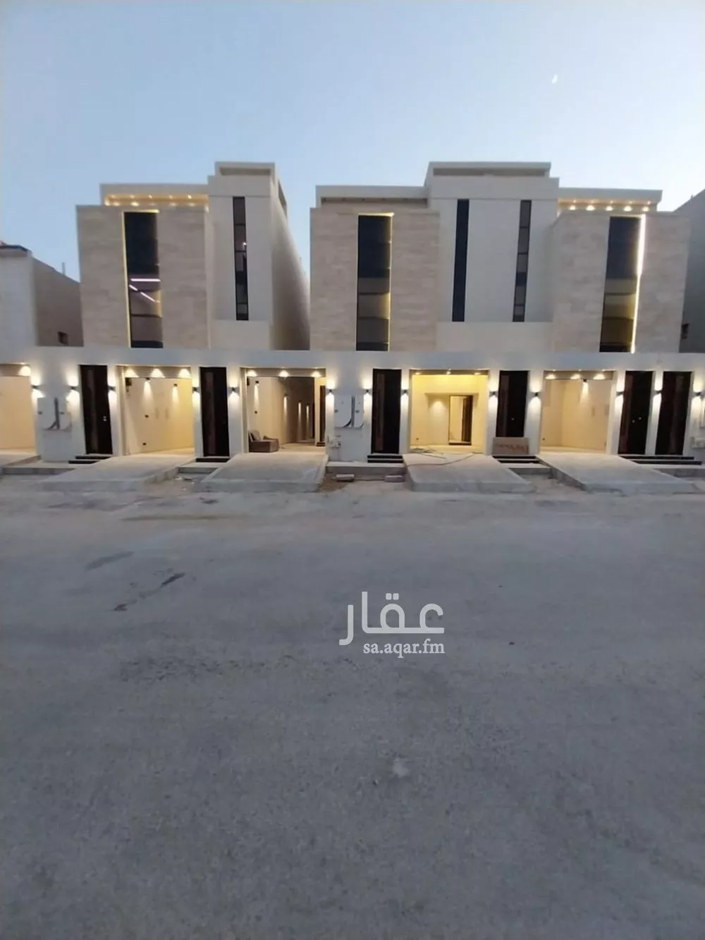 3 bedroom floor in Dhahrat Namar 2