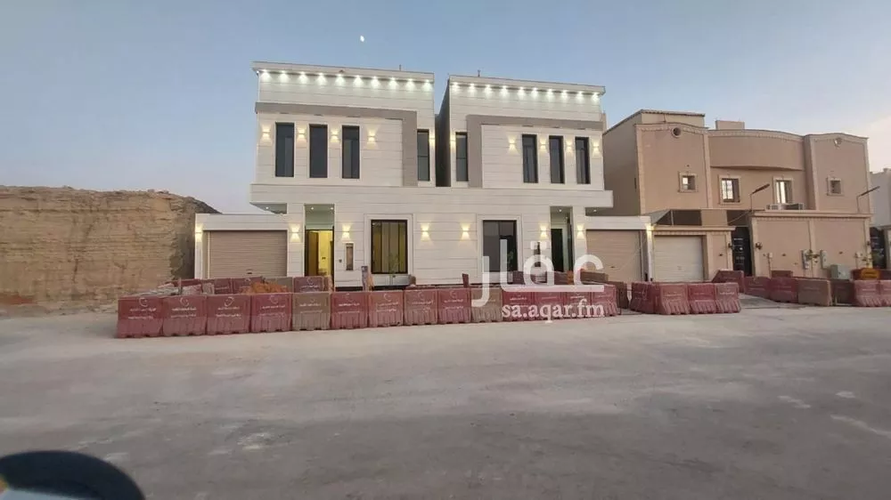 6 bedroom duplex in Dhahrat Laban 3