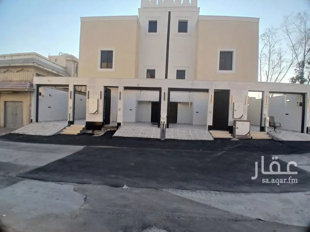 3 bedroom floor in As Suwaidi 2