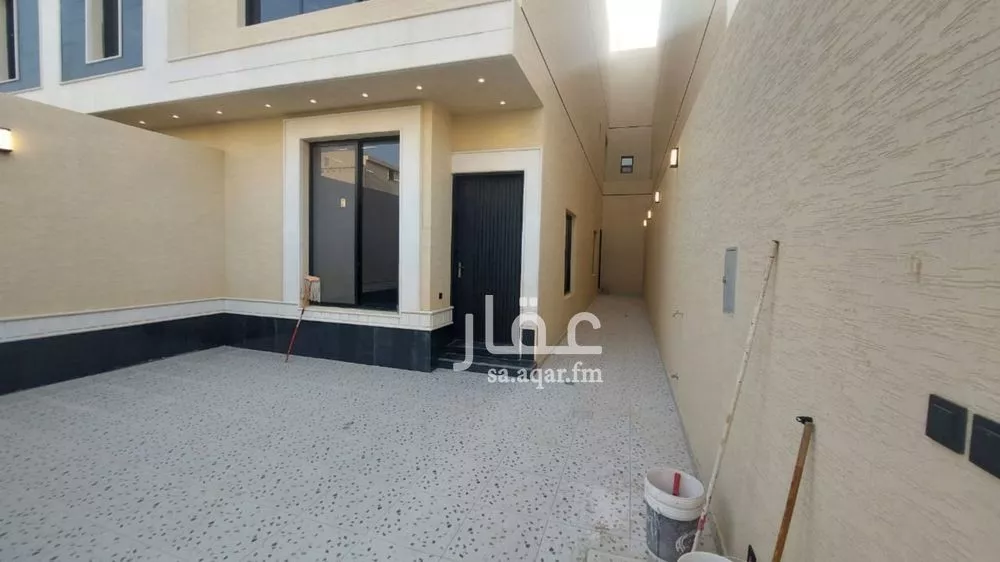 6 bedroom villa in Dhahrat Namar 3
