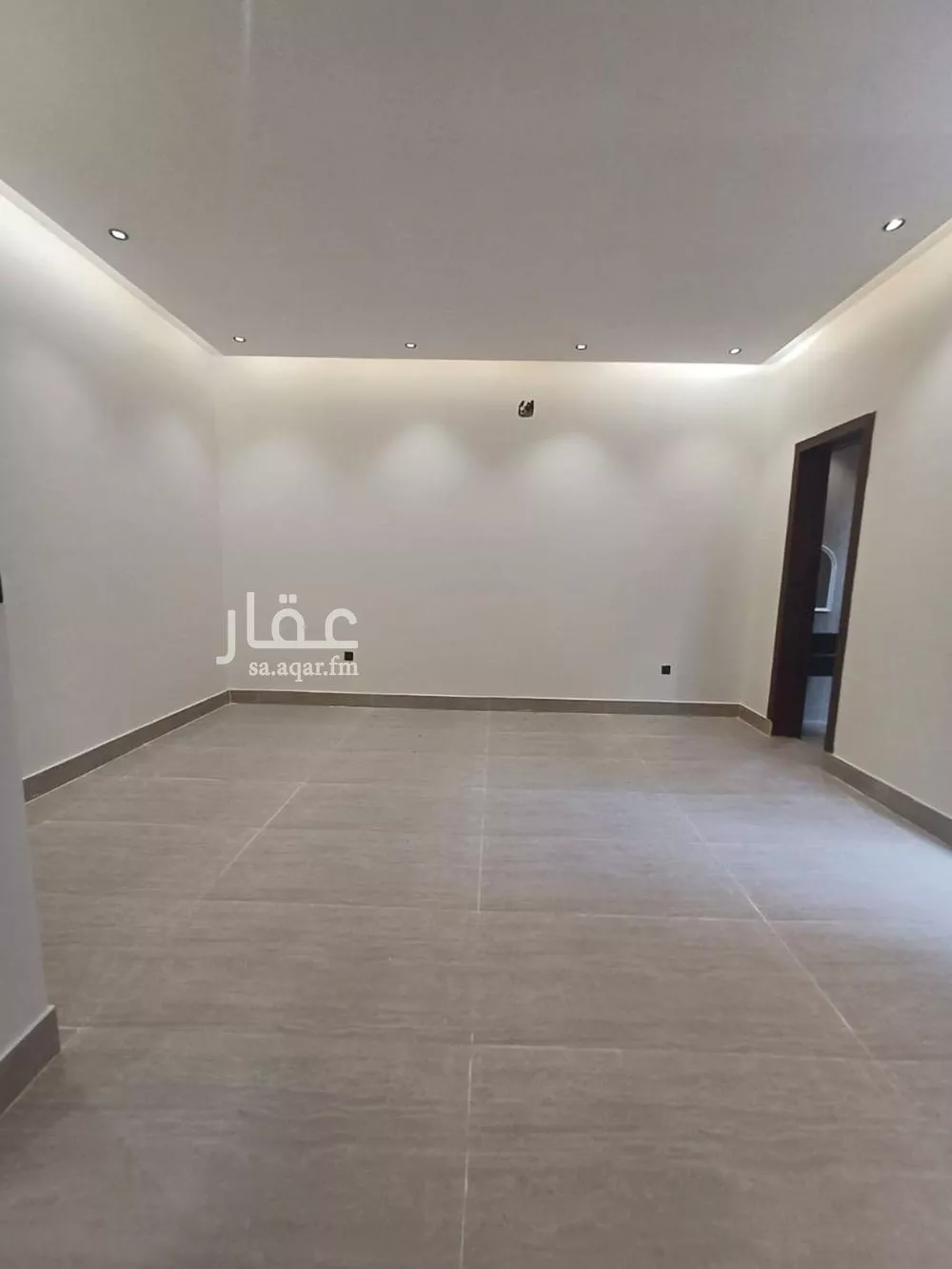 3 bedroom floor in Tuwaiq 5