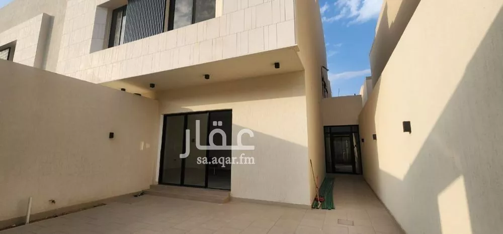 4 bedroom villa in Al Hazm, Riyadh 17