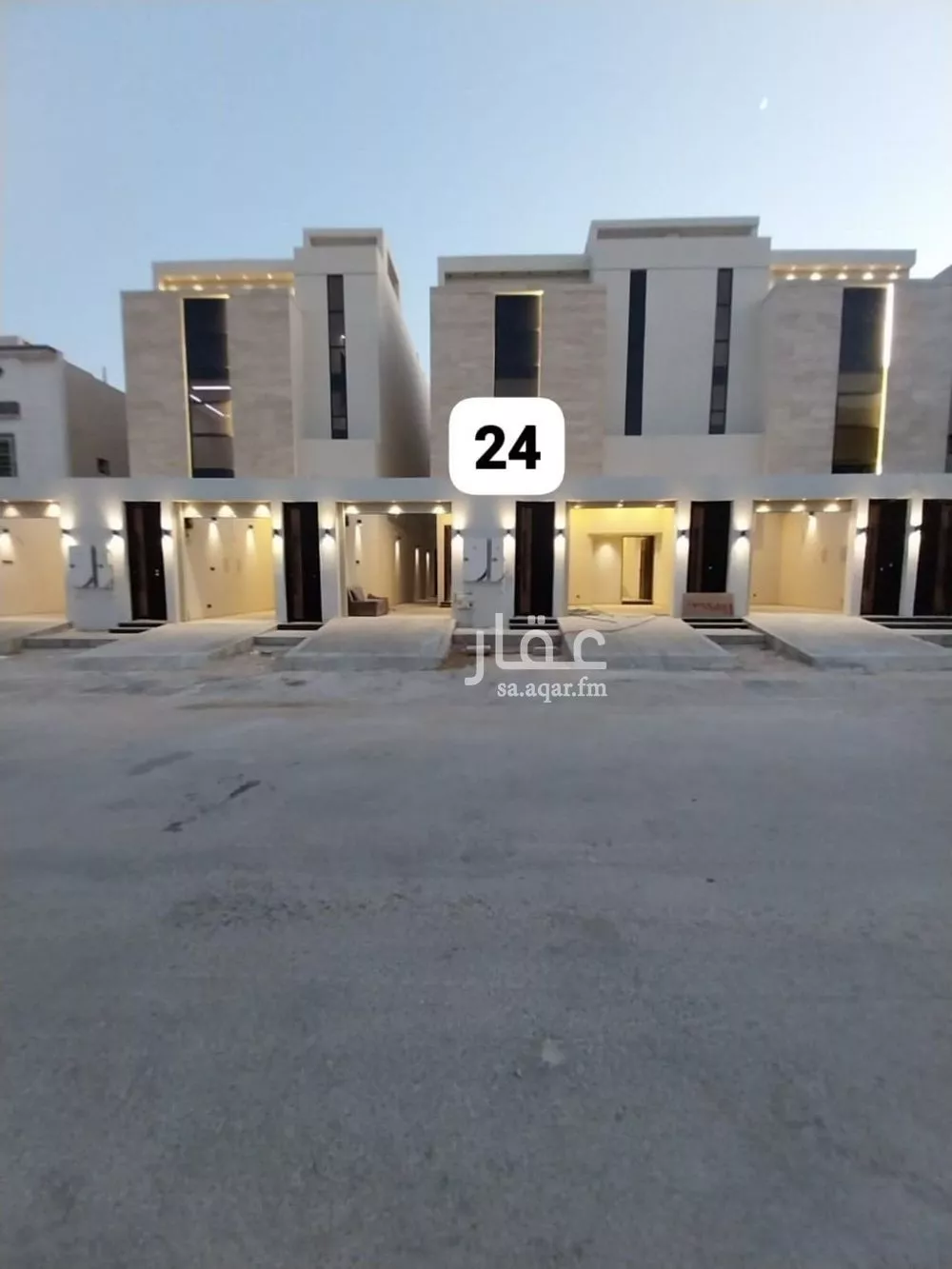 3 bedroom floor in Dhahrat Namar 1