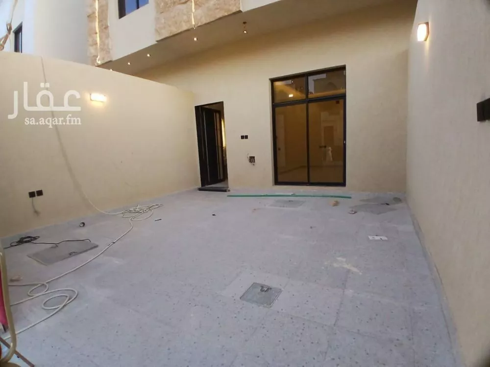 5 bedroom villa in Okaz 3