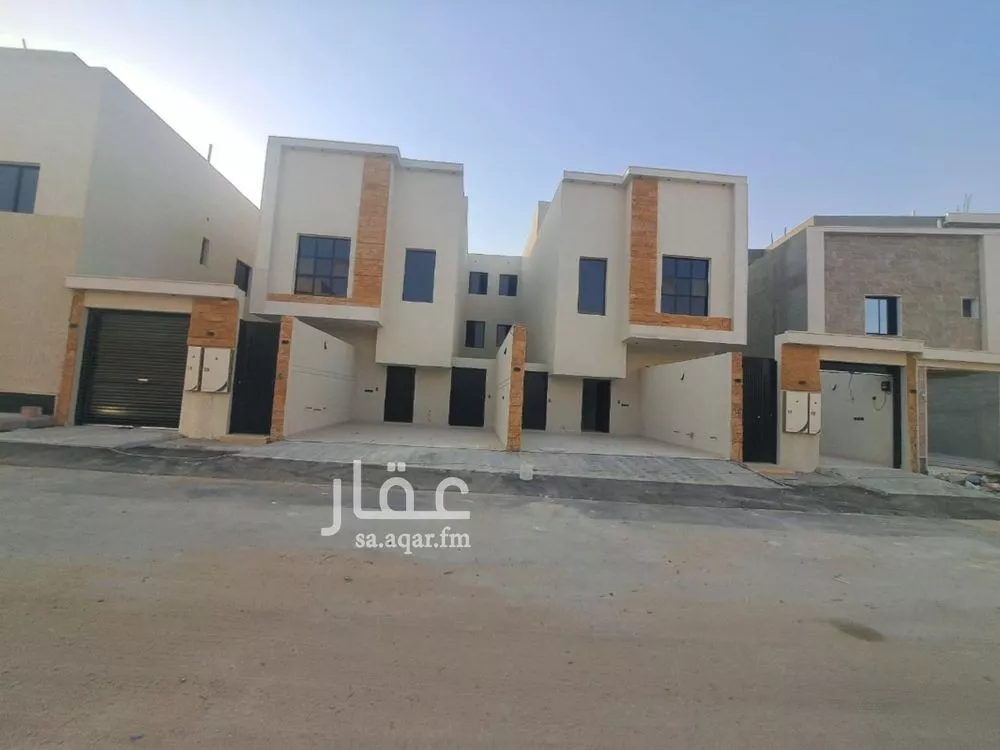 3 bedroom floor in Okaz 2