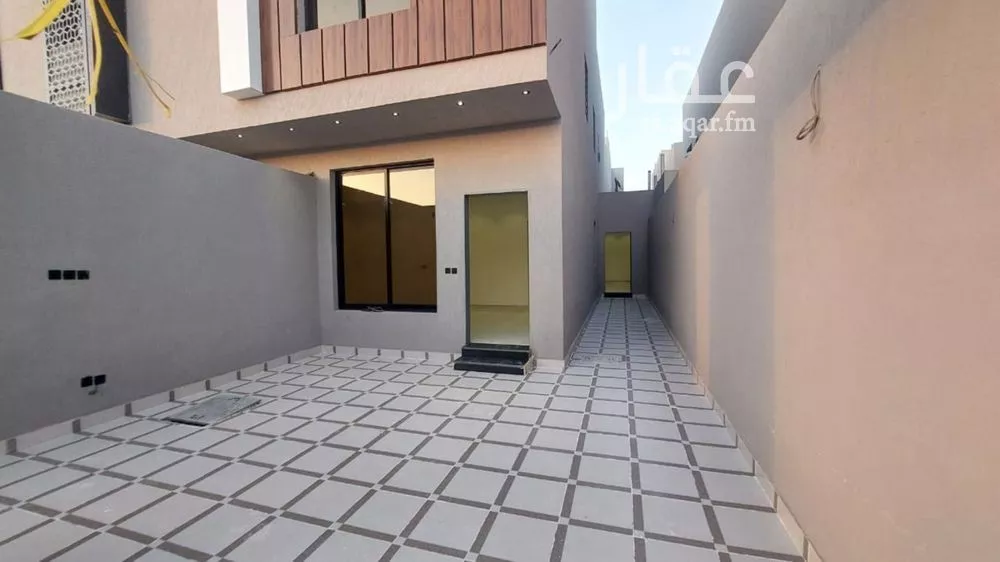 فيلا 4 غرف في عكاظ 3