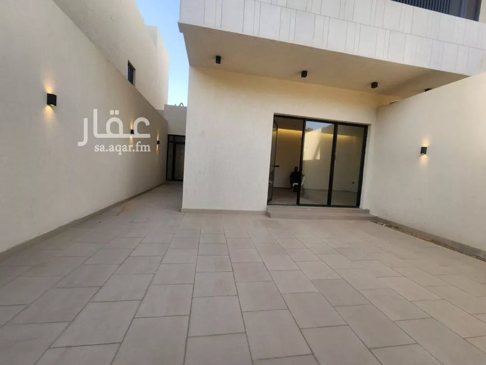 فيلا 5 غرف في الحزم 2