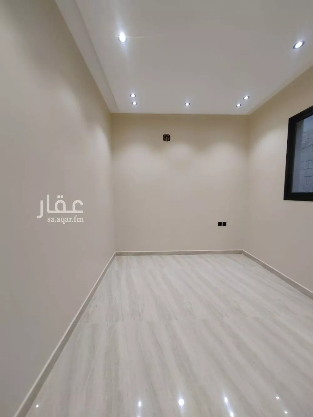 فيلا 6 غرف في العريجاء الغربية 5