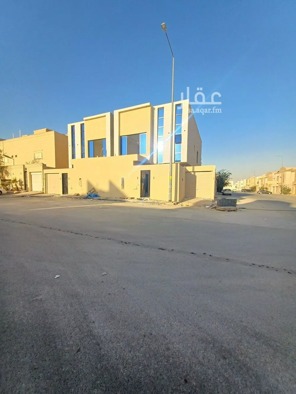 فيلا 6 غرف في الحزم 2