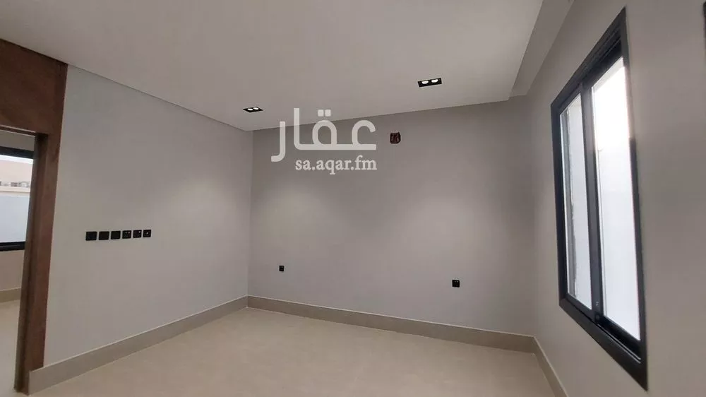 فيلا 5 غرف في عكاظ 2