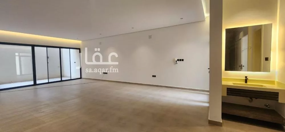 4 bedroom villa in Al Hazm, Riyadh 12