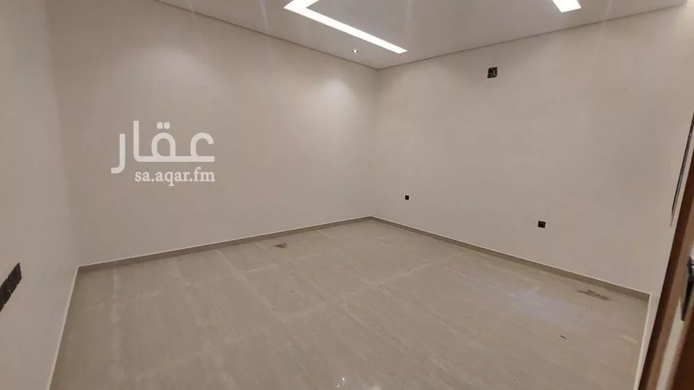 4 bedroom floor in Al Hazm 2