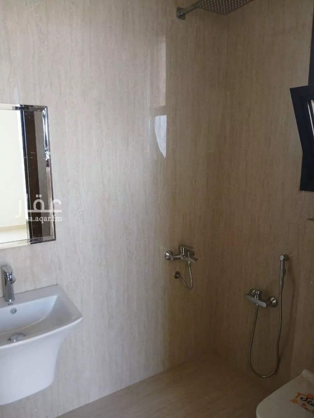 4 bedroom villa in Tuwaiq, Riyadh 17