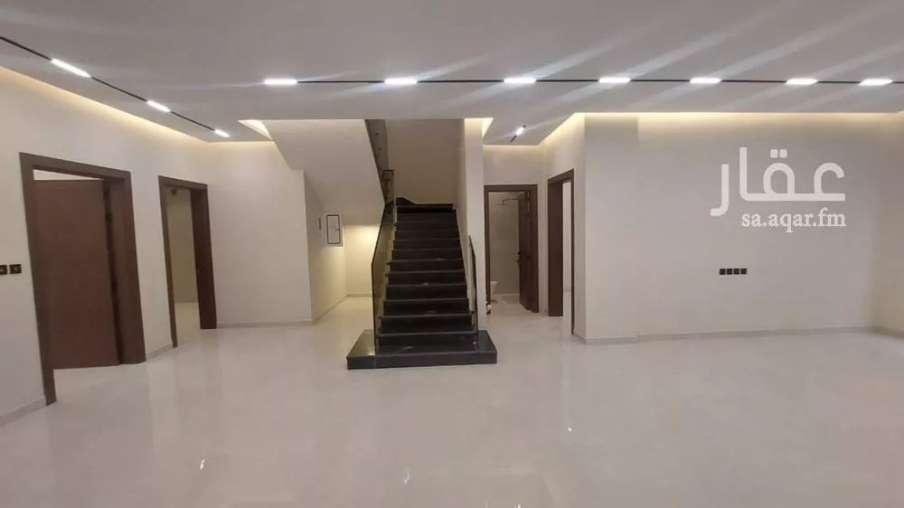 6 bedroom villa in Dhahrat Namar 5