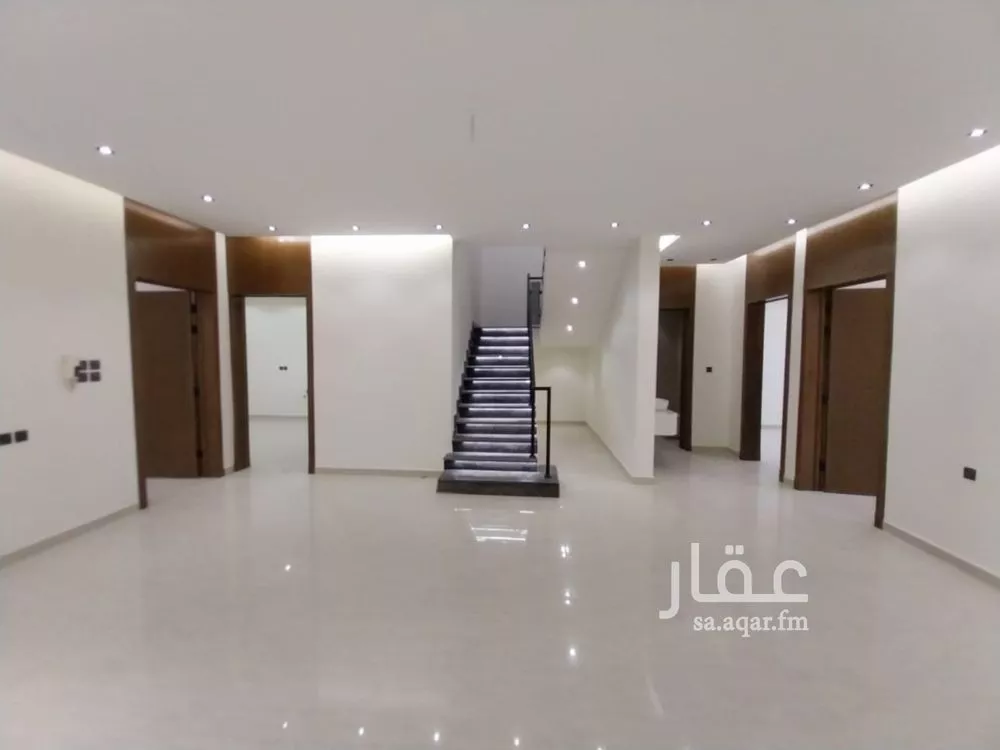 4 bedroom villa in Tuwaiq, Riyadh 14