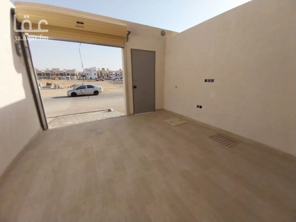 4 bedroom villa in Tuwaiq, Riyadh 15
