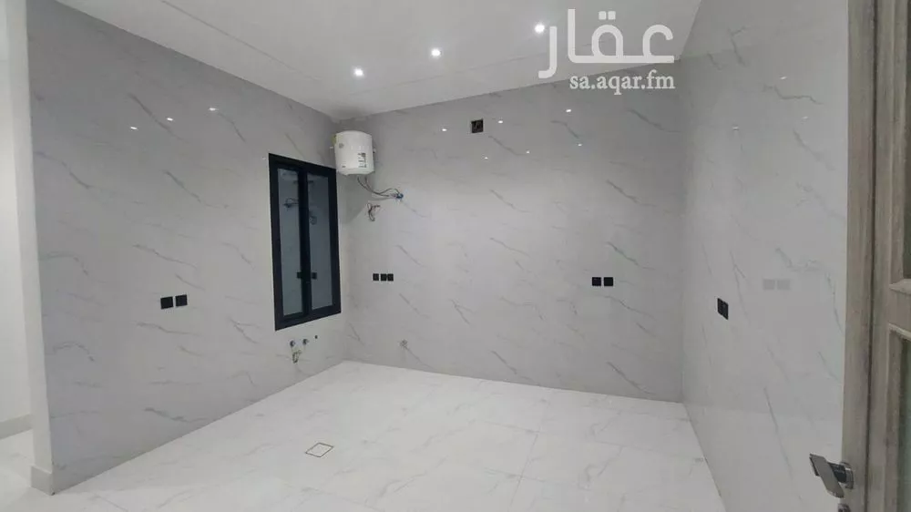 دور 3 غرف في العريجاء الغربية 2