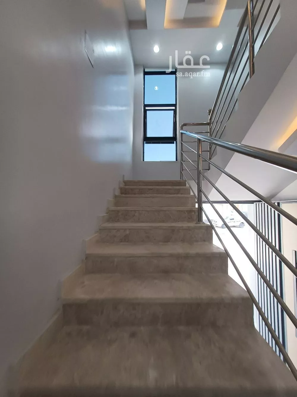 3 bedroom floor in Tuwaiq 4