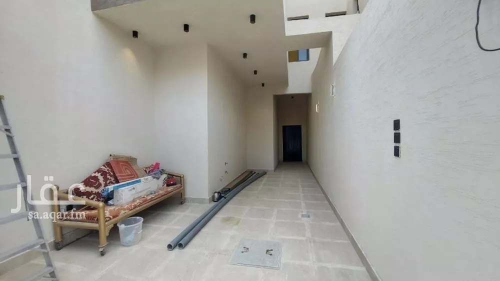 5 bedroom villa in Badr 3
