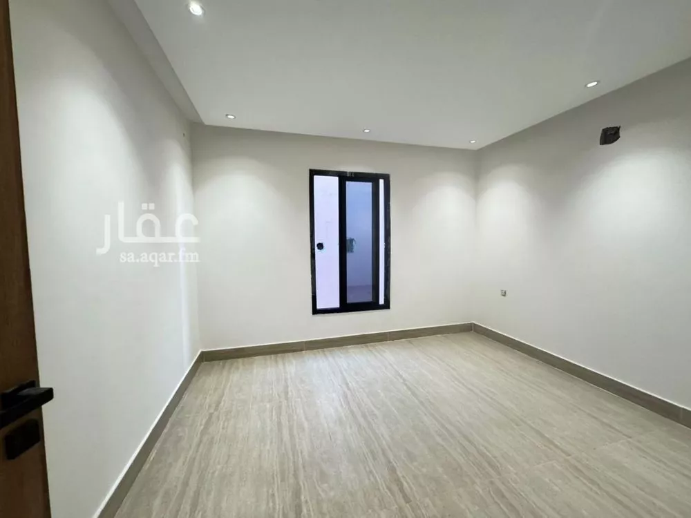 3 bedroom floor in Tuwaiq 5