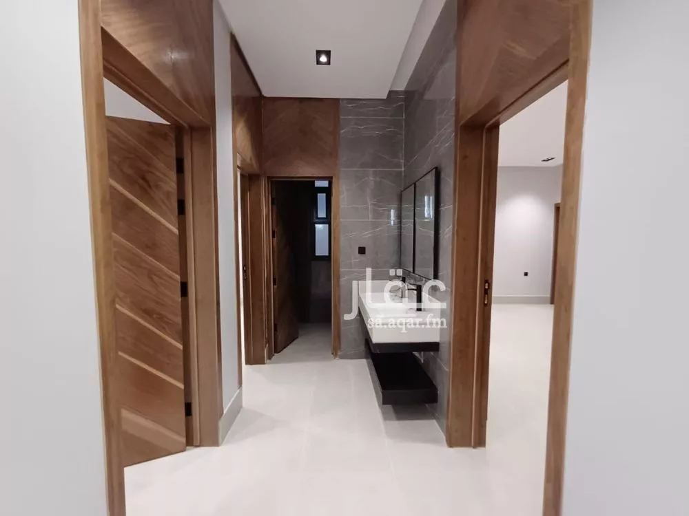 5 bedroom floor in Tuwaiq 5