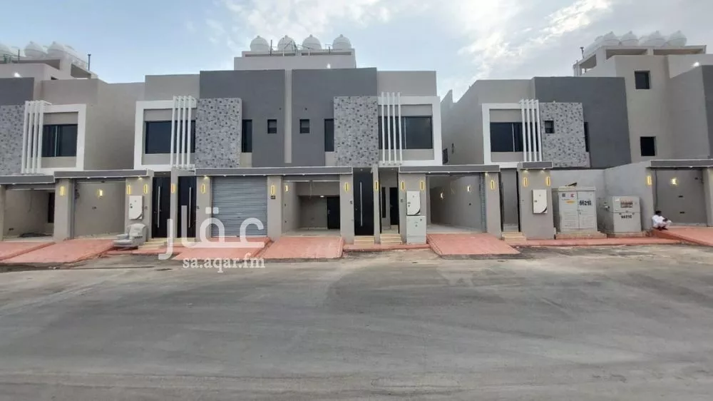 فيلا 4 غرف في بدر 2