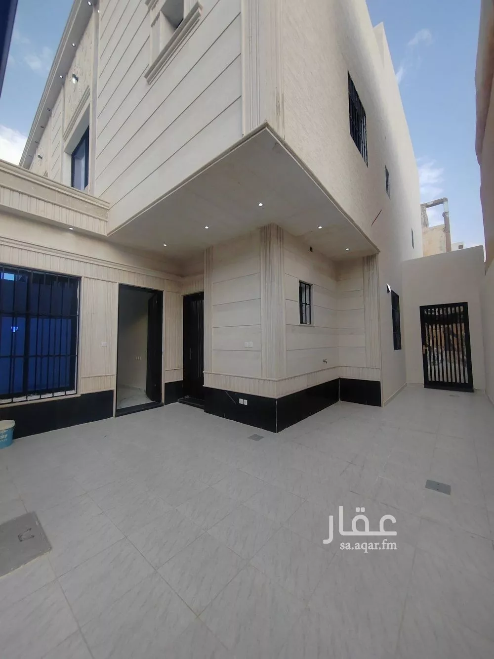 7 bedroom villa in Al Uraija Al Gharbiyah 3