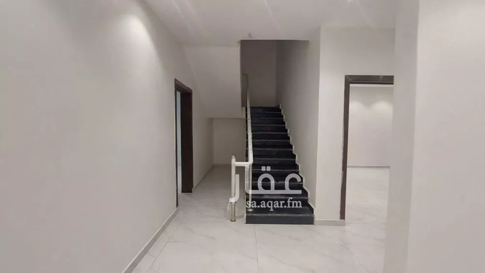 فيلا 4 غرف في عكاظ 5