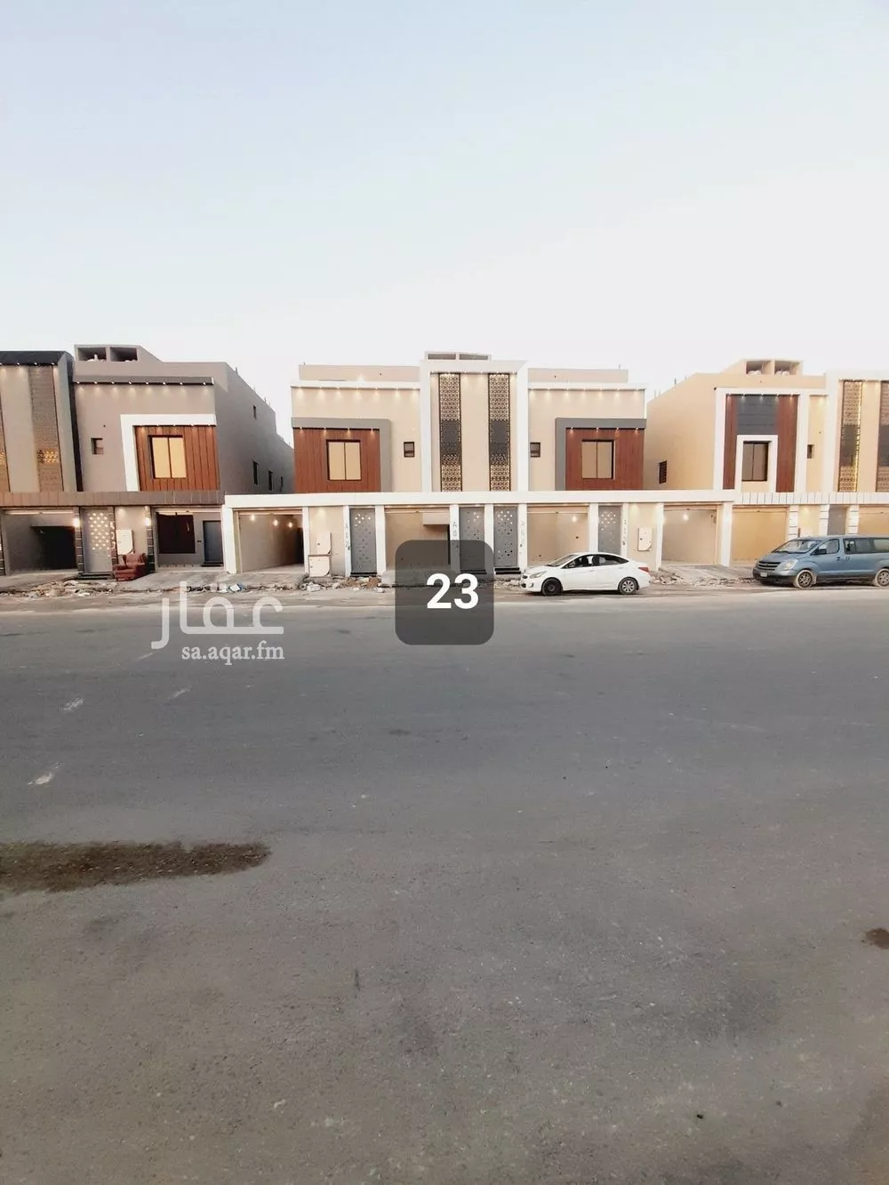 فيلا 4 غرف في عكاظ 1