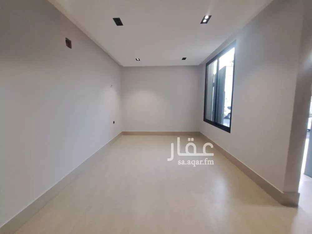 فيلا 6 غرف في العريجاء الغربية 5