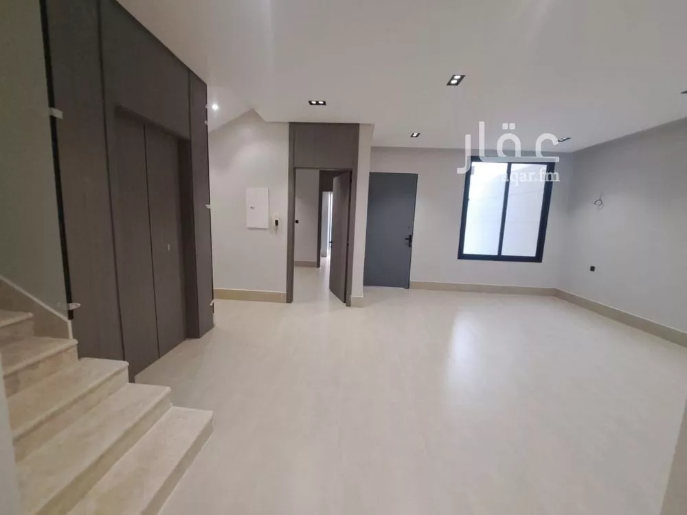 فيلا 6 غرف في العريجاء الغربية 5