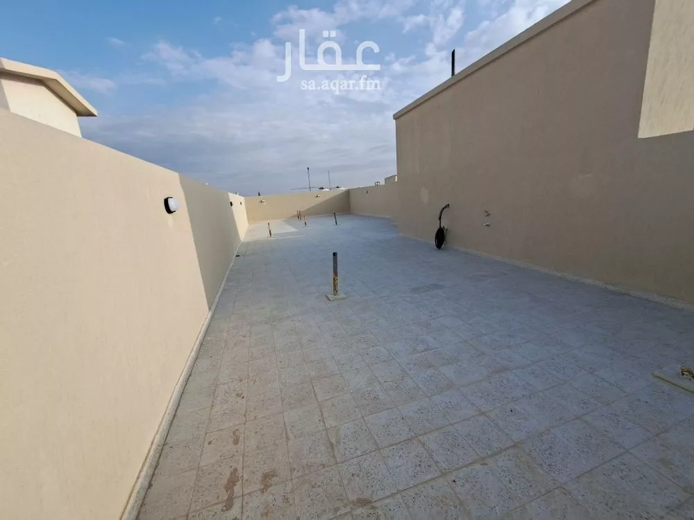 3 bedroom floor in Dhahrat Al Badiah 5