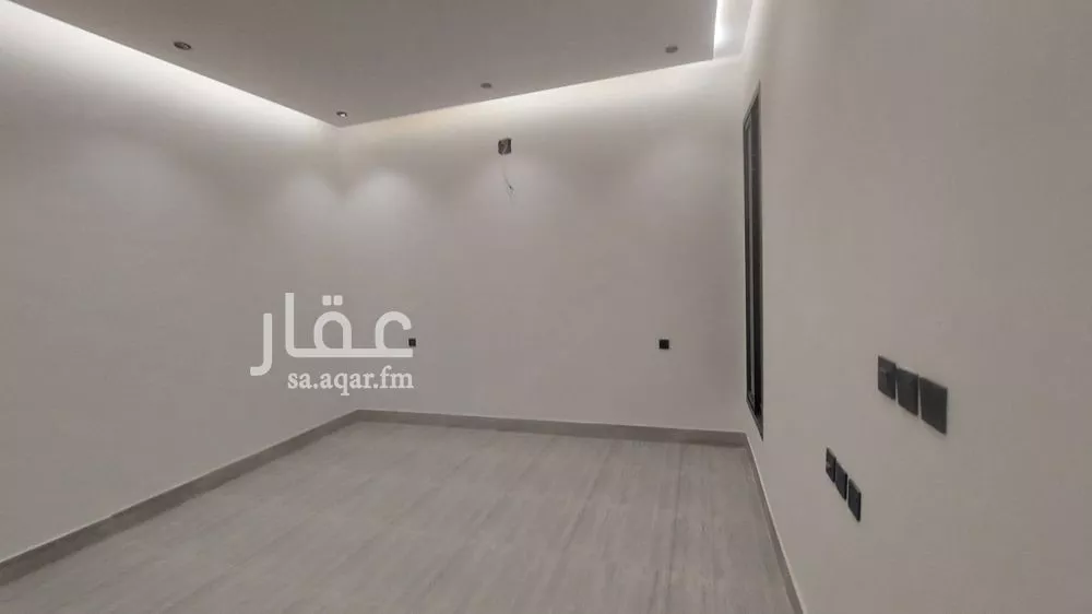3 bedroom floor in Tuwaiq 4