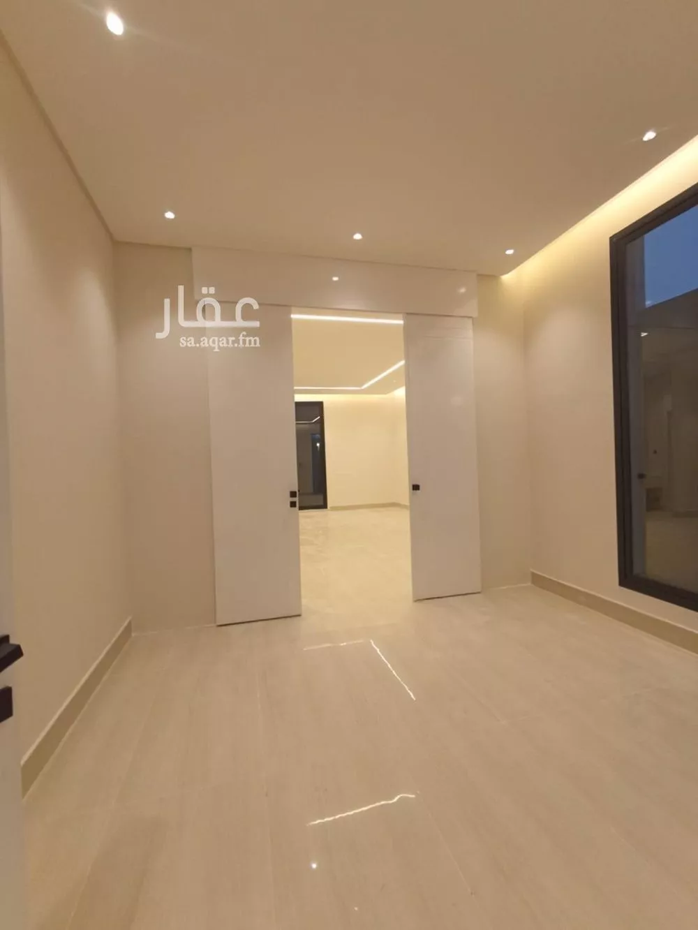 فيلا 5 غرف في طويق 4