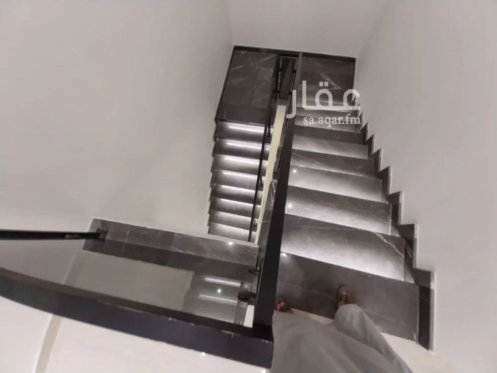 4 bedroom villa in Tuwaiq, Riyadh 10