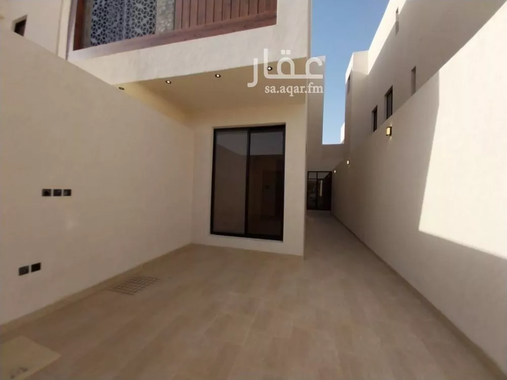4 bedroom villa in Tuwaiq, Riyadh 12