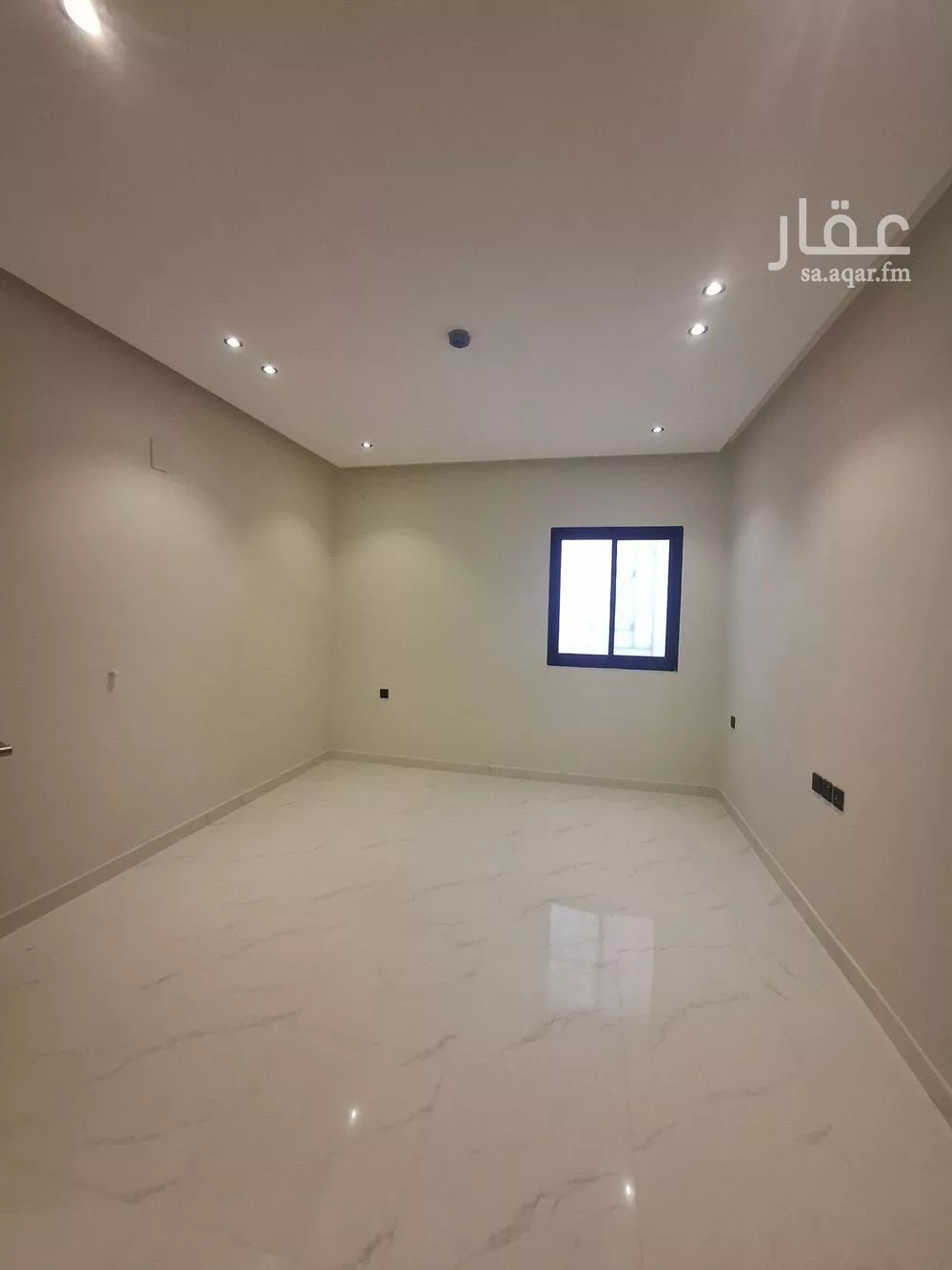 شقة 5 غرف في الحزم 3