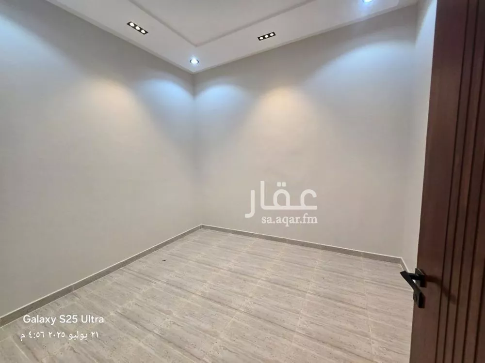 5 bedroom floor in Tuwaiq 3
