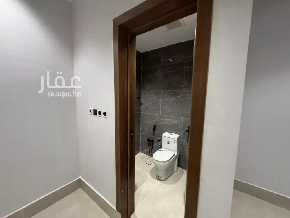 5 bedroom villa in Okaz 3