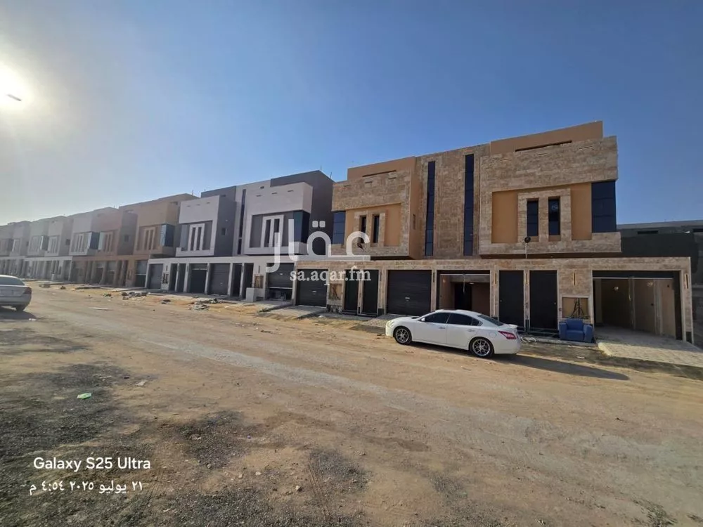 3 bedroom floor in Tuwaiq 3