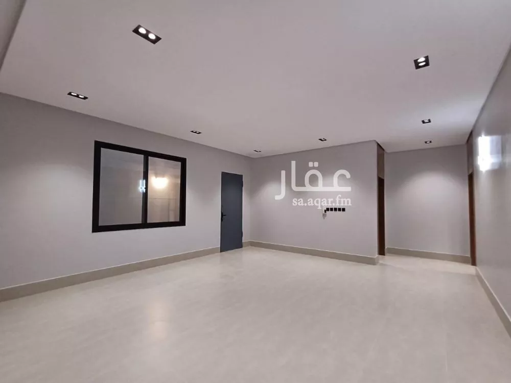5 bedroom floor in Tuwaiq 3