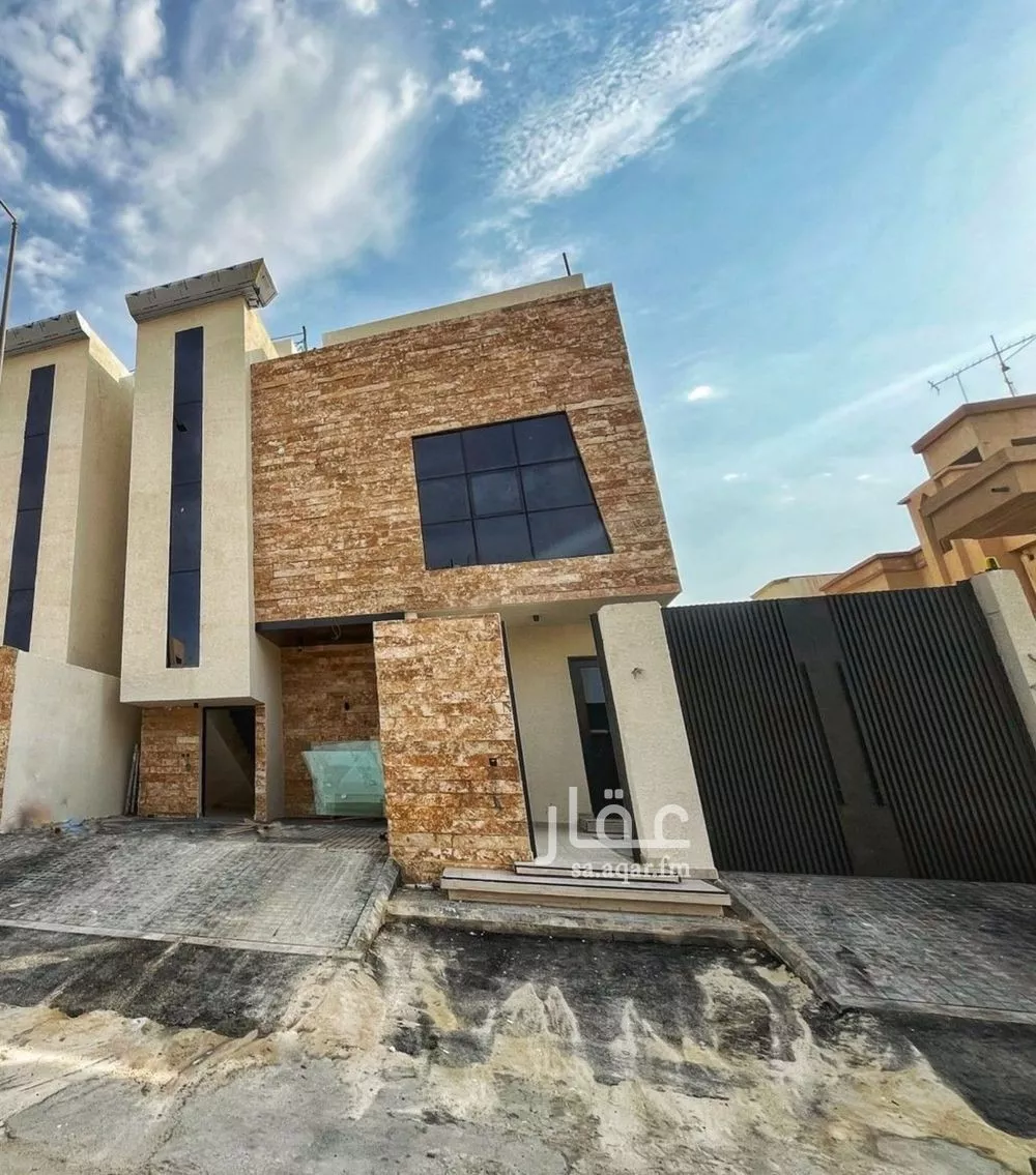 5 bedroom floor in Badr 1