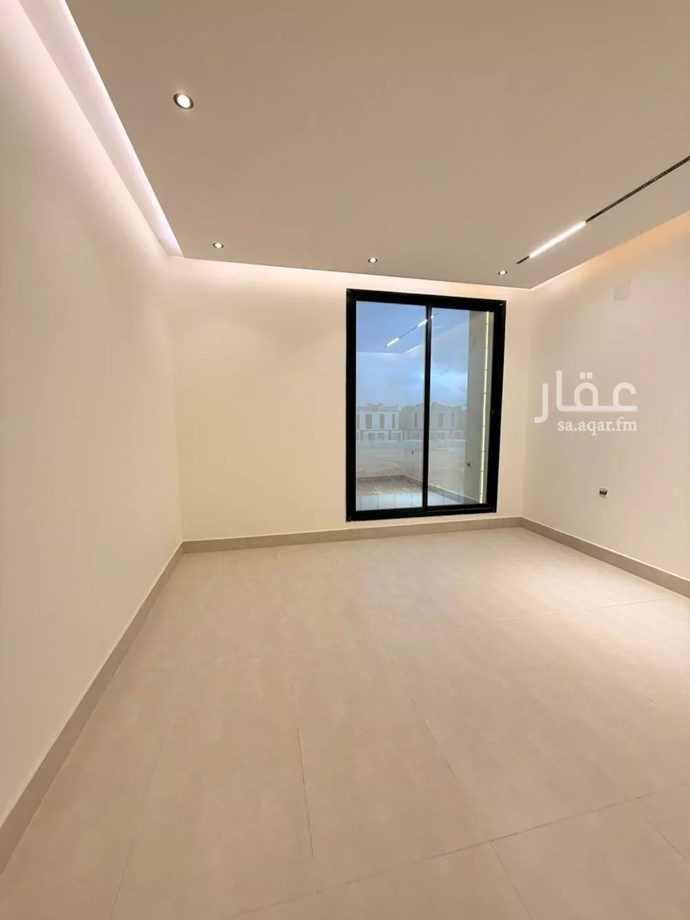 5 bedroom villa in Okaz, Riyadh 11