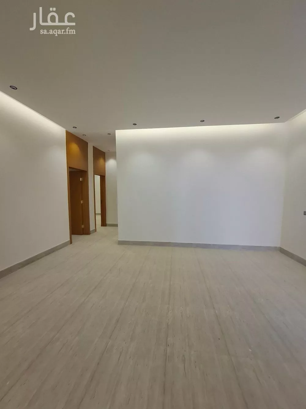 5 bedroom floor in Tuwaiq 2