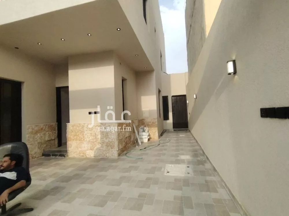 5 bedroom villa in Tuwaiq 2