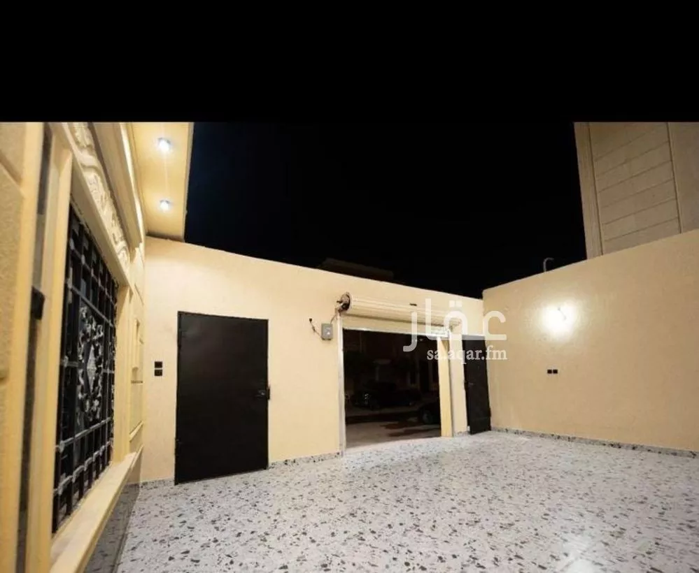 5 bedroom villa in Al Rimal 3