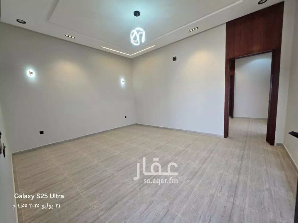 3 bedroom floor in Tuwaiq 4
