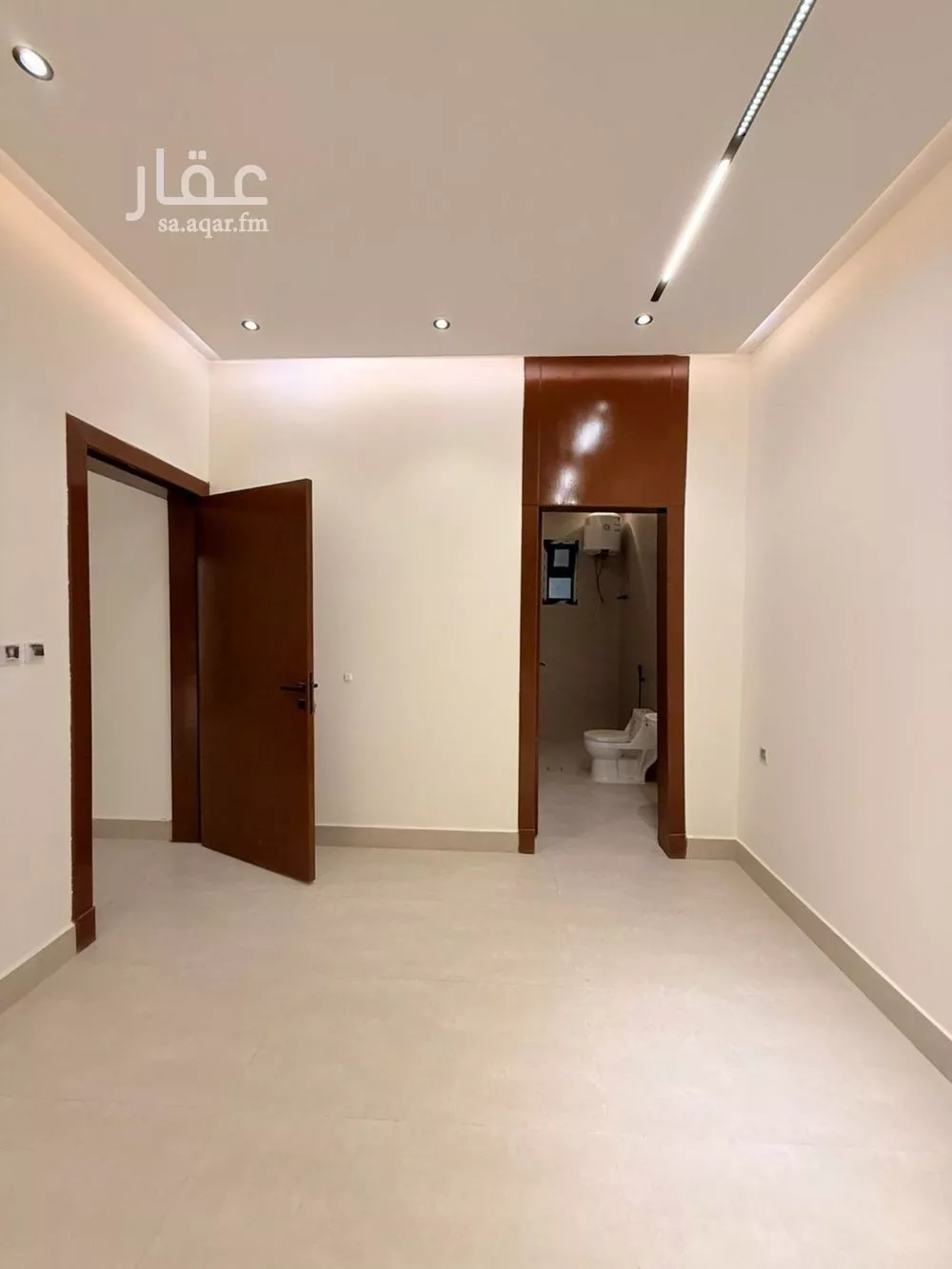 5 bedroom villa in Okaz, Riyadh 18