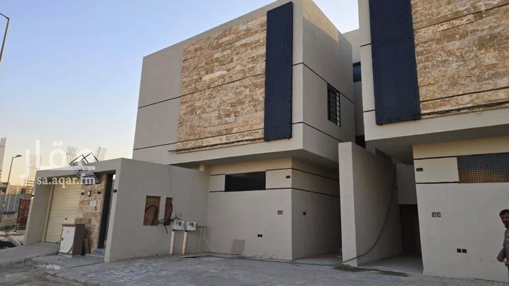 5 bedroom floor in Taibah 2